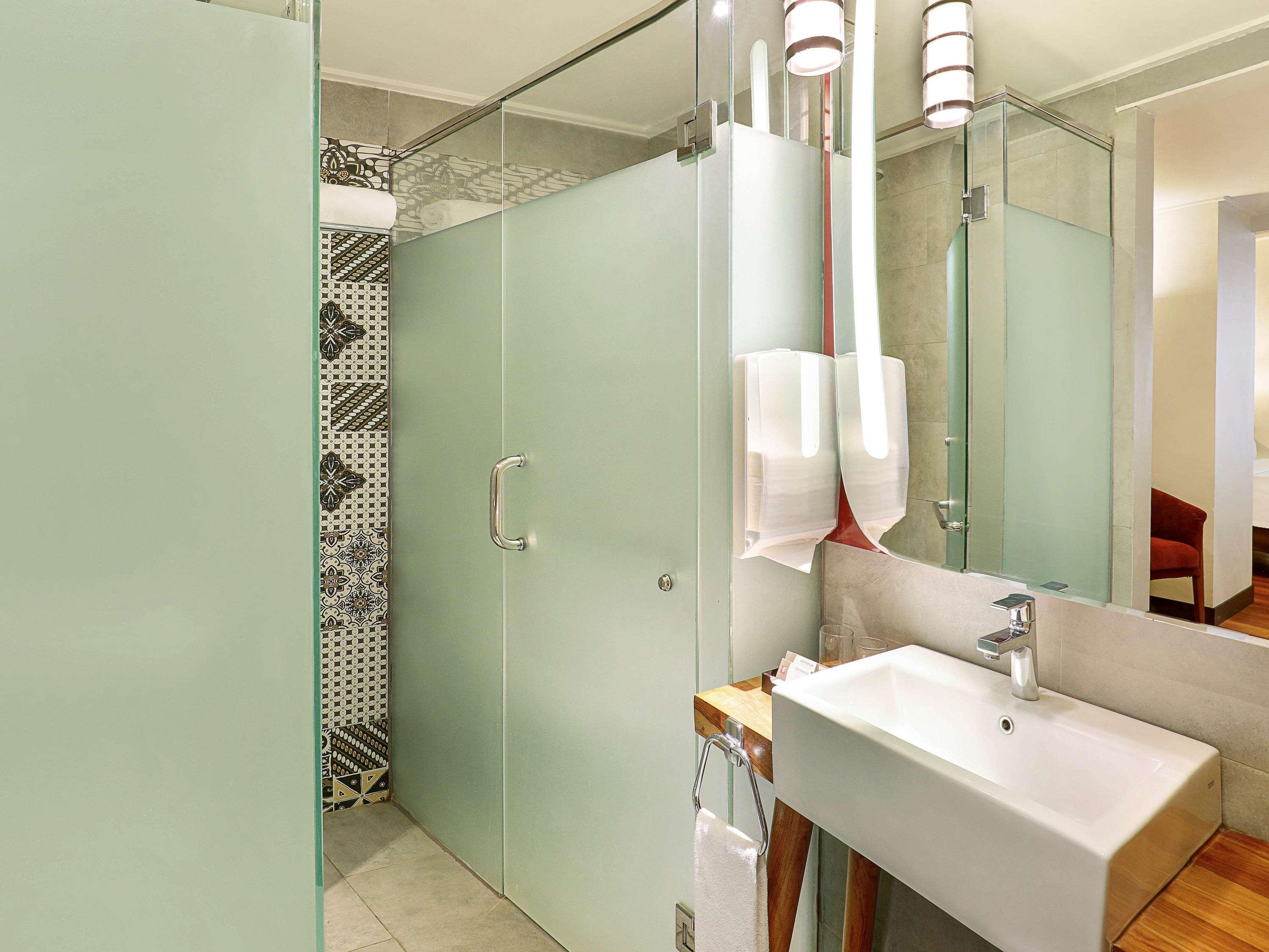 Ibis Malioboro Hotell Yogyakarta Exteriör bild