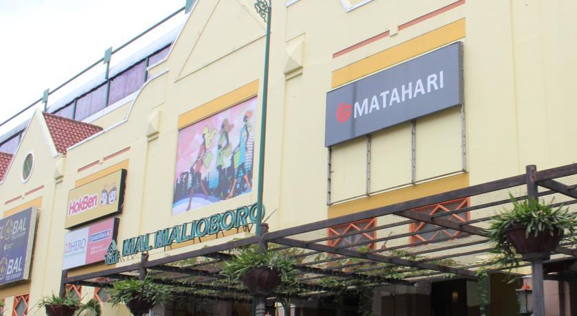 Ibis Malioboro Hotell Yogyakarta Exteriör bild
