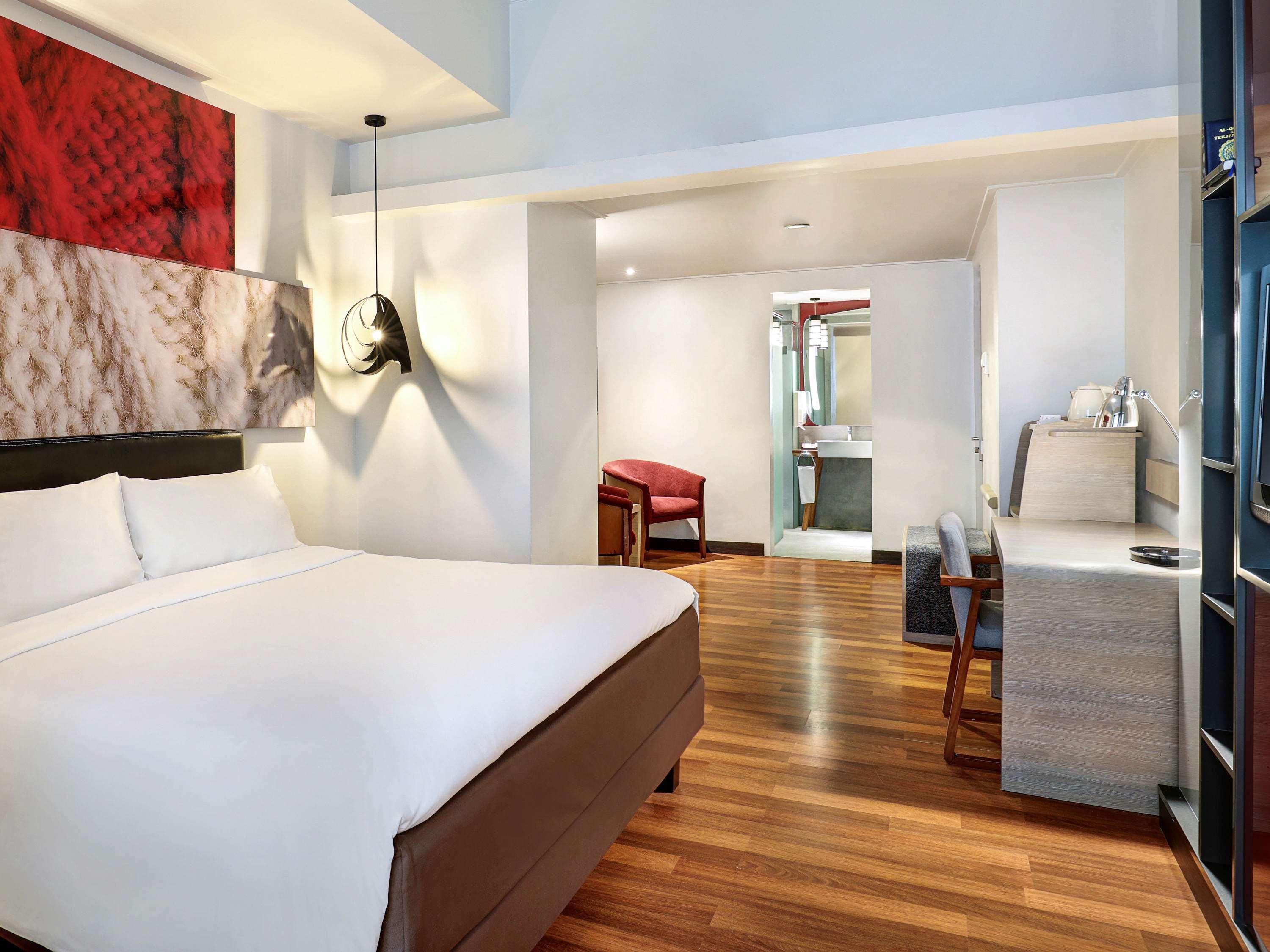 Ibis Malioboro Hotell Yogyakarta Exteriör bild