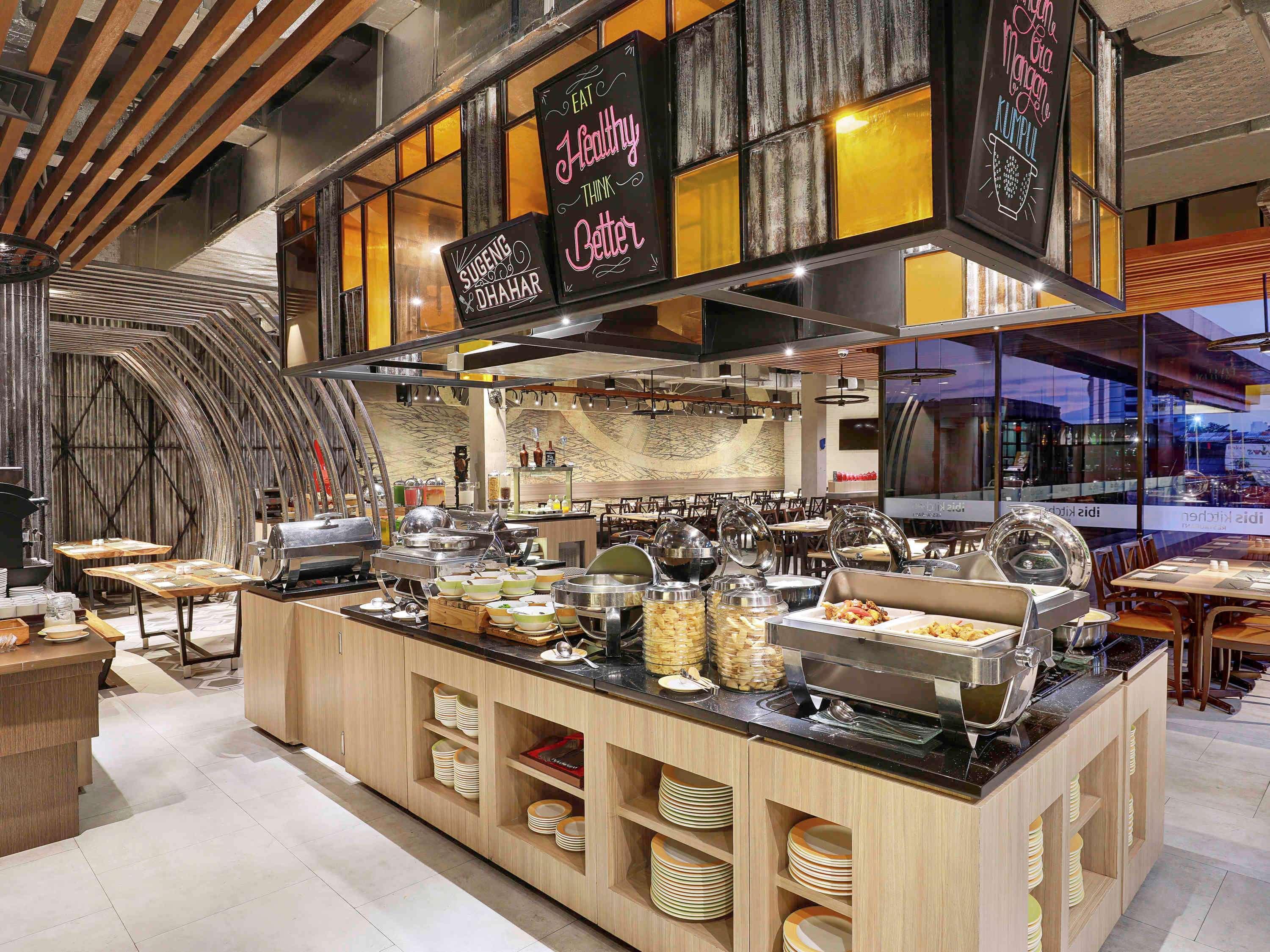 Ibis Malioboro Hotell Yogyakarta Exteriör bild