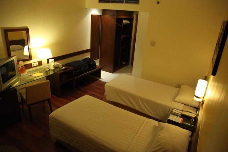 Ibis Malioboro Hotell Yogyakarta Exteriör bild