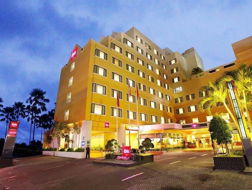 Ibis Malioboro Hotell Yogyakarta Exteriör bild