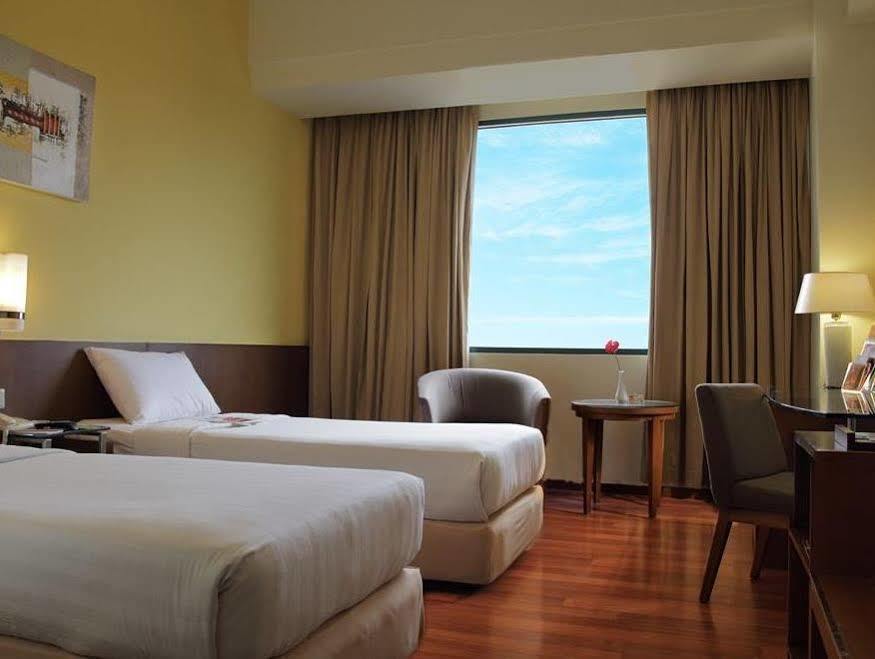 Ibis Malioboro Hotell Yogyakarta Exteriör bild