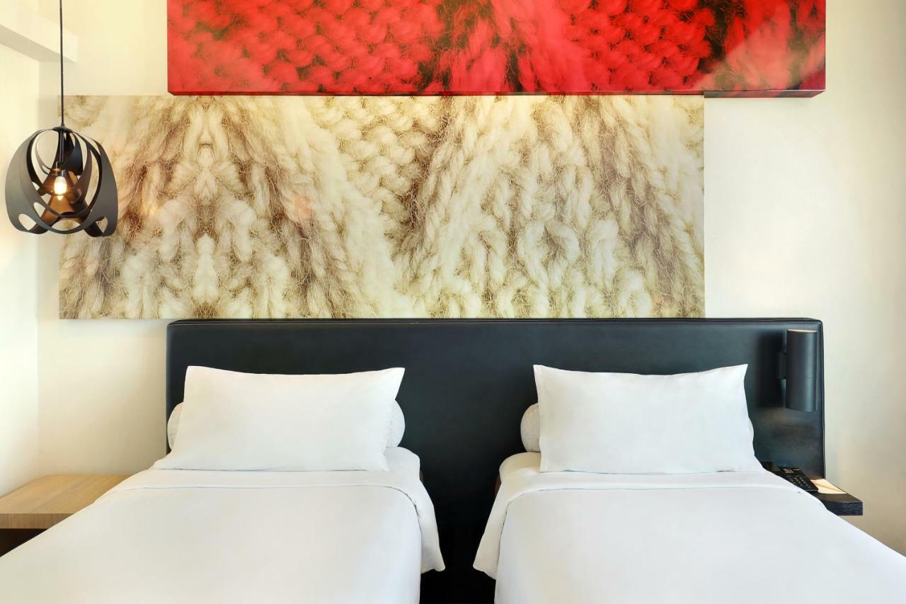 Ibis Malioboro Hotell Yogyakarta Exteriör bild